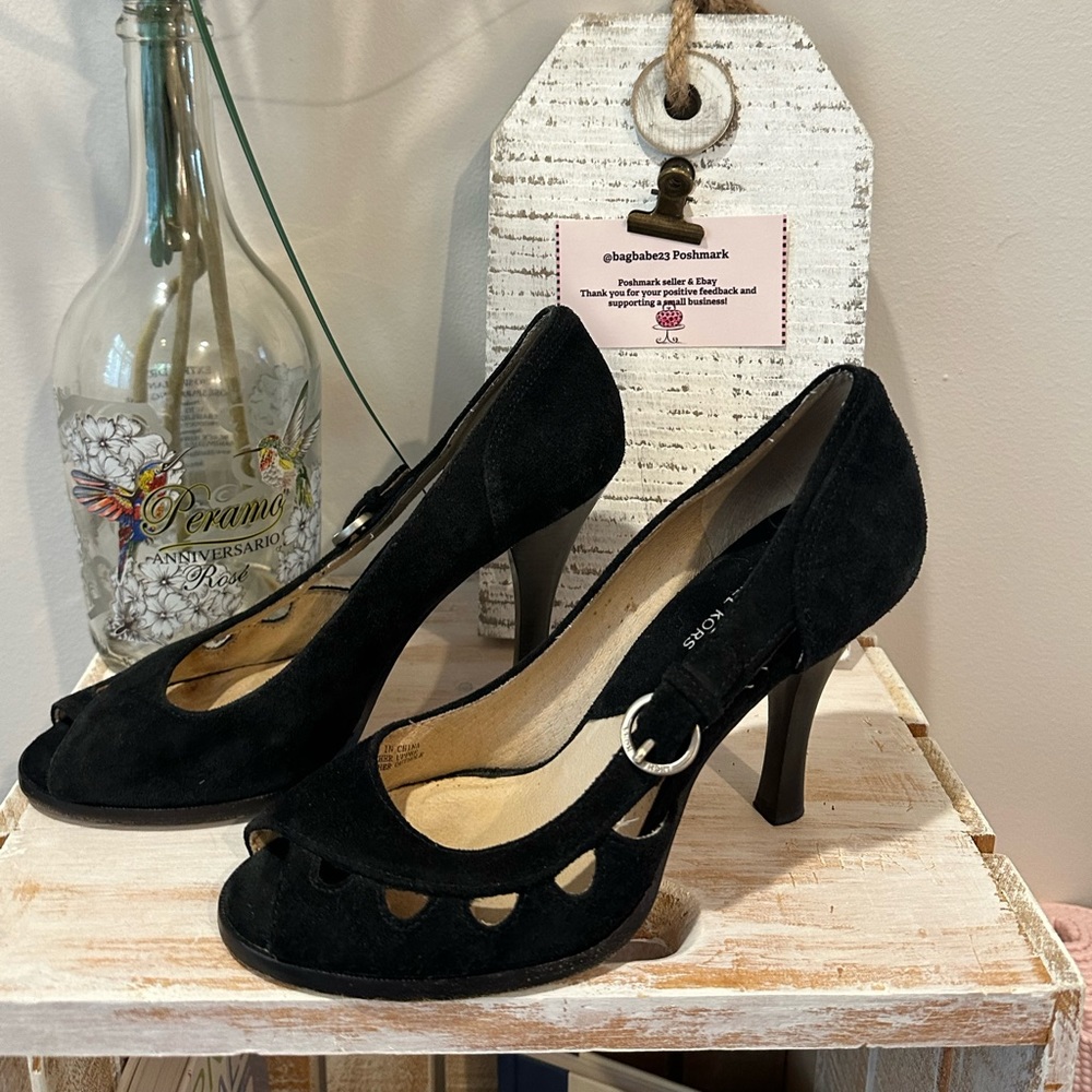 Michael Kors Black Suede heels. 6.5M